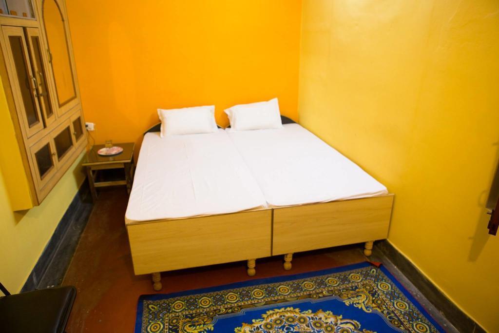 Paradise Inn Guest House Váránaszi Szoba fotó