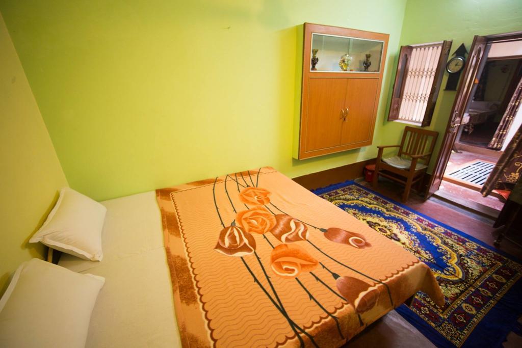 Paradise Inn Guest House Váránaszi Szoba fotó