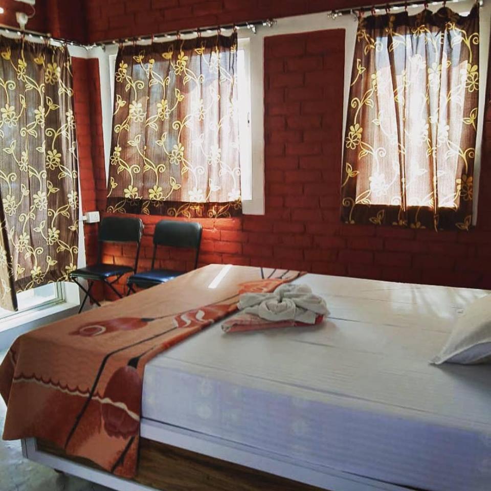 Paradise Inn Guest House Váránaszi Kültér fotó